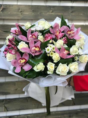 Букет цветов из: Розы и Хризантемы в Засосне
