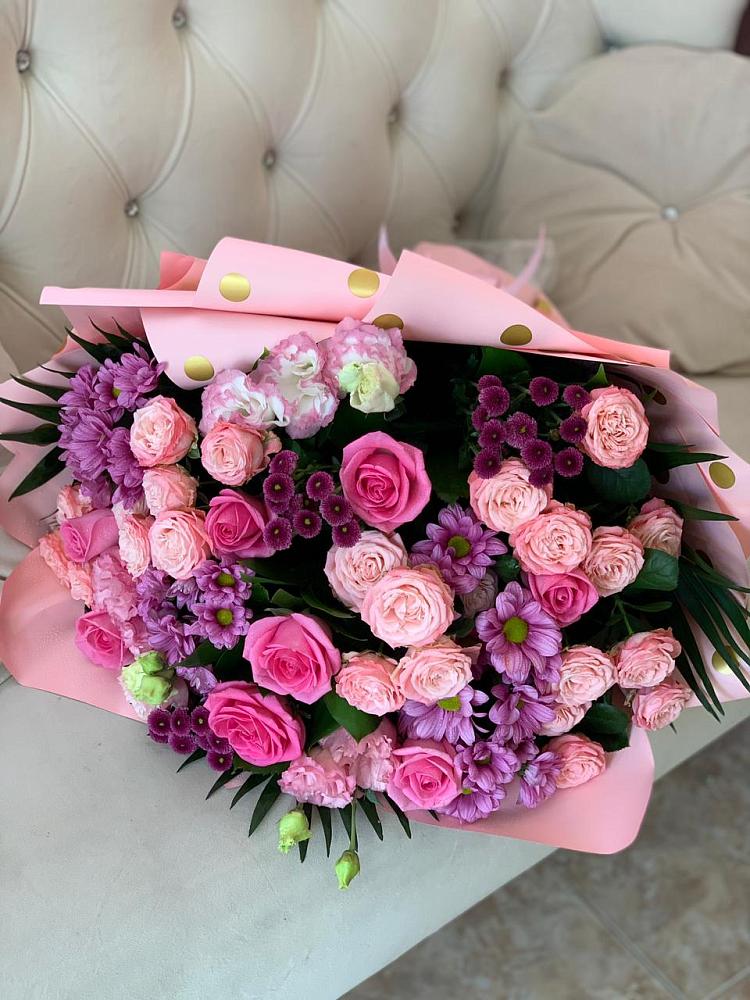 Букет цветов из: Хризантемы, Розы и Лизиантусы в Засосне