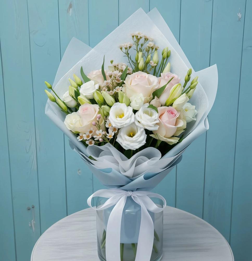 Букет цветов из: Розы и Лизиантусы в Засосне