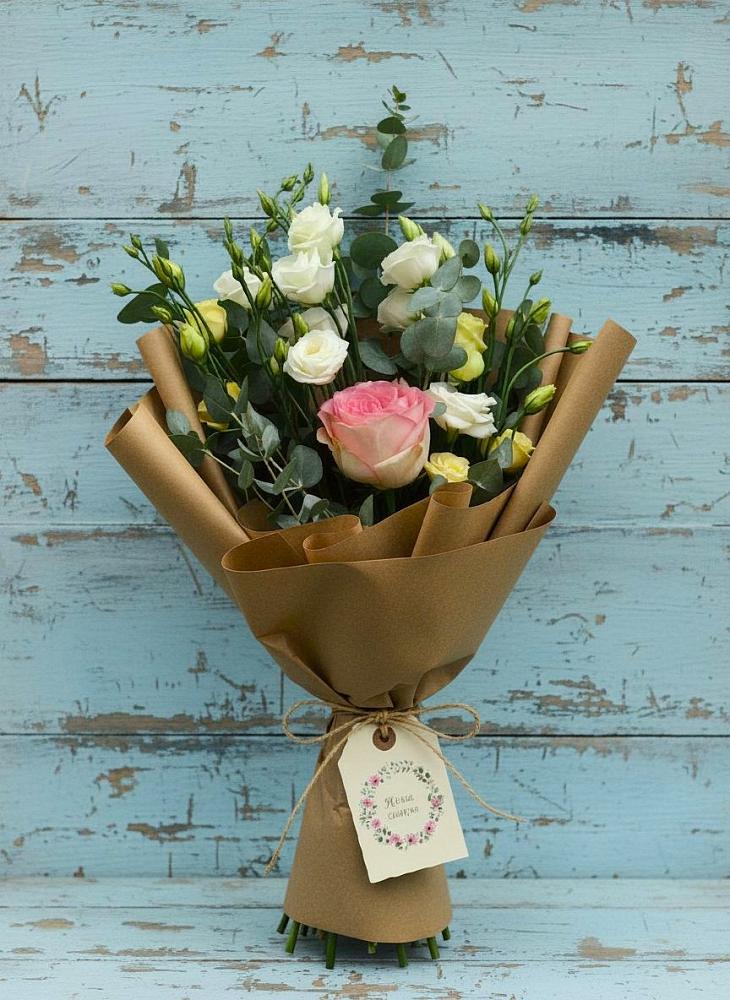 Букет цветов из: Розы и Лизиантусы в Засосне