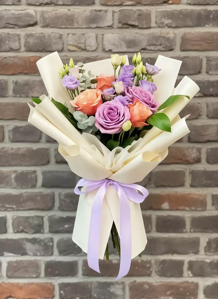 Букет цветов из: Лизиантусы и Розы в Засосне