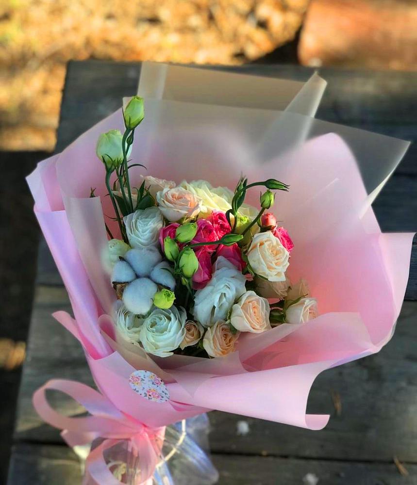 Букет цветов из: Розы и Лизиантусы в Засосне