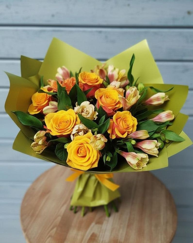 Букет цветов из: Альстромерии и Розы в Засосне