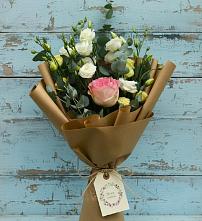 Букет цветов из:  Розы и Лизиантусы #REPLACE_PRED# Засосне